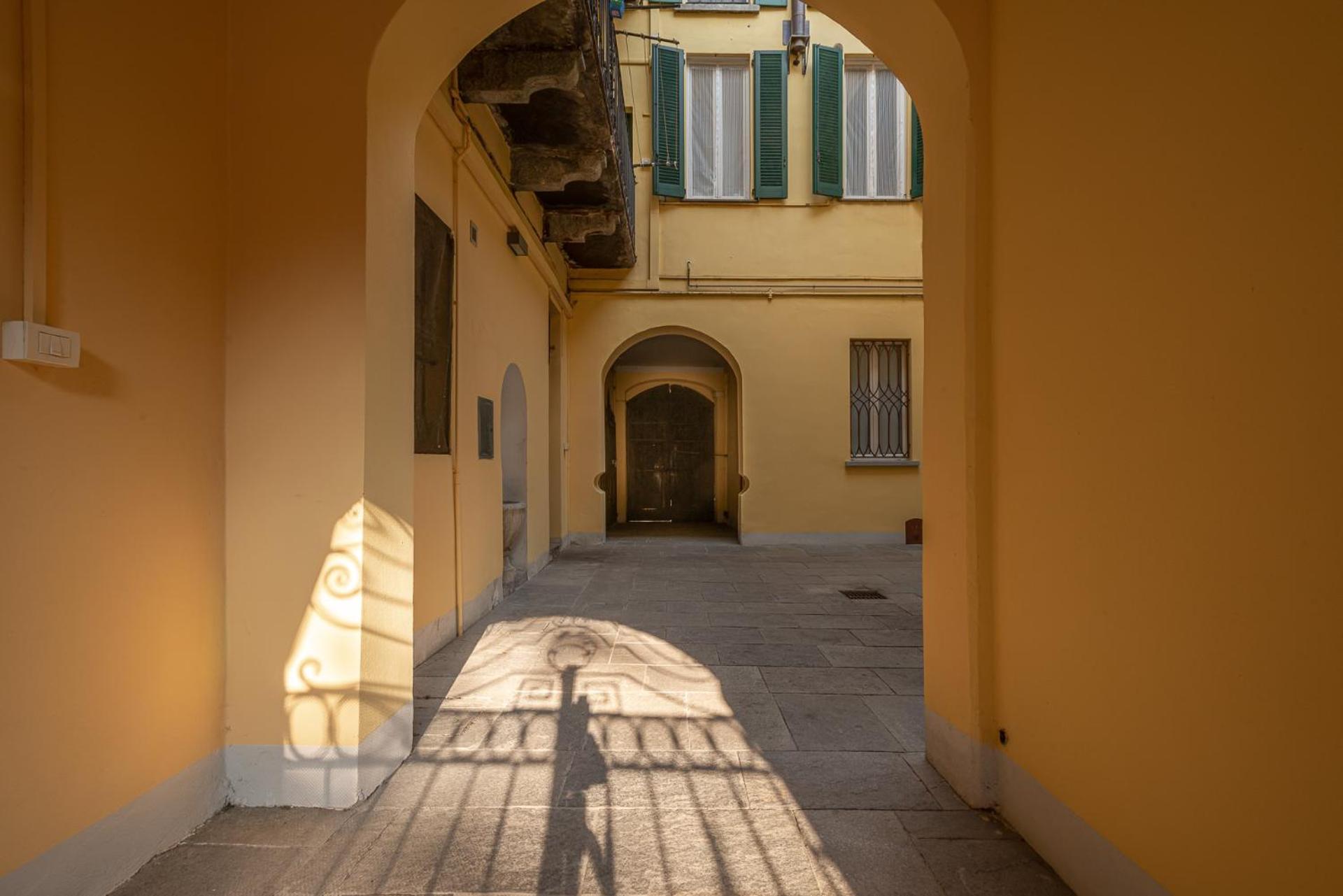 Appartamento Tivano In Centro Storico Como Buitenkant foto