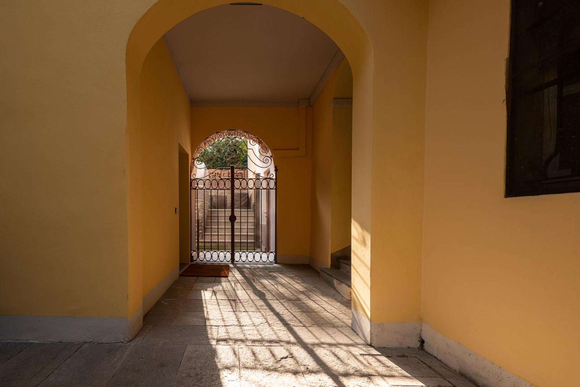 Appartamento Tivano In Centro Storico Como Buitenkant foto