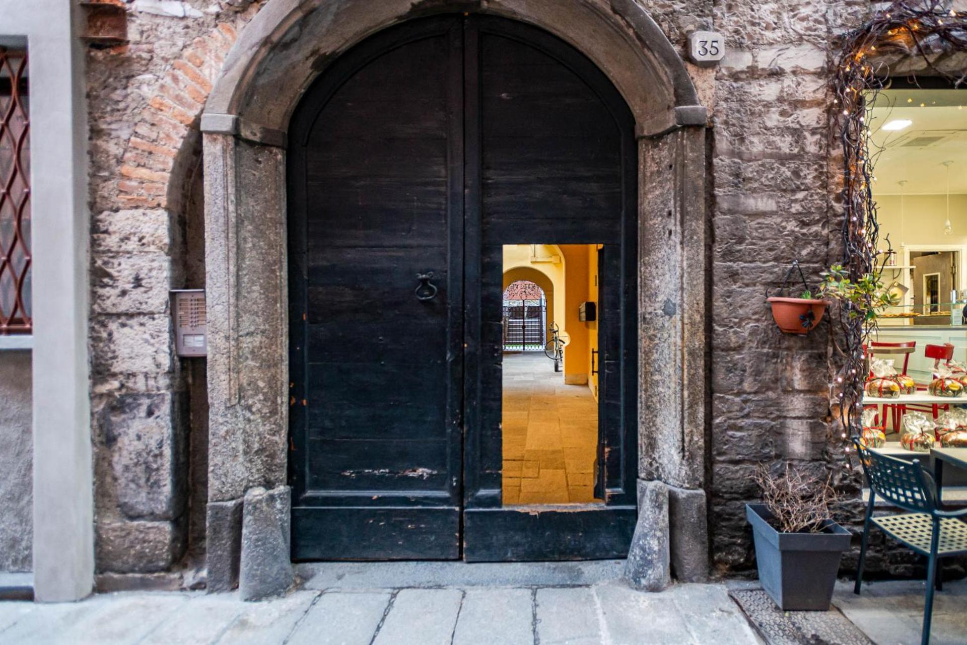 Appartamento Tivano In Centro Storico Como Buitenkant foto
