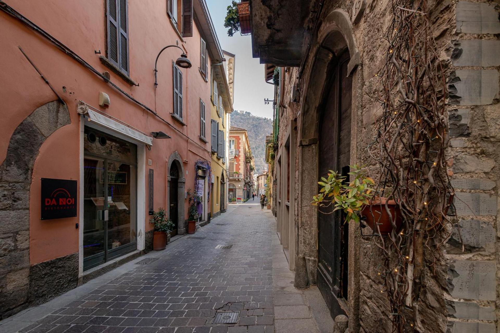 Appartamento Tivano In Centro Storico Como Buitenkant foto